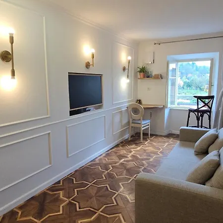 Econte Near Old Town 아파트 류블랴나