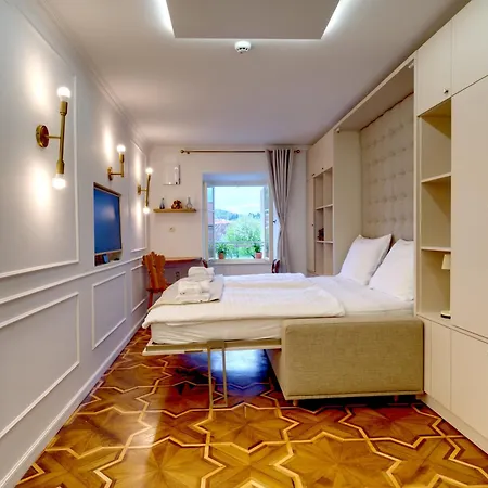 アパート Econte Near Old Town リュブリャナ