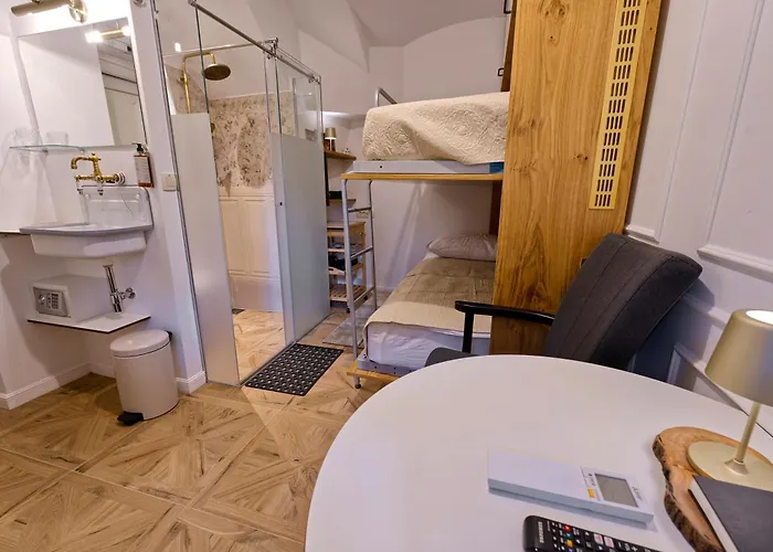 Econte Near Old Town Апартаменты