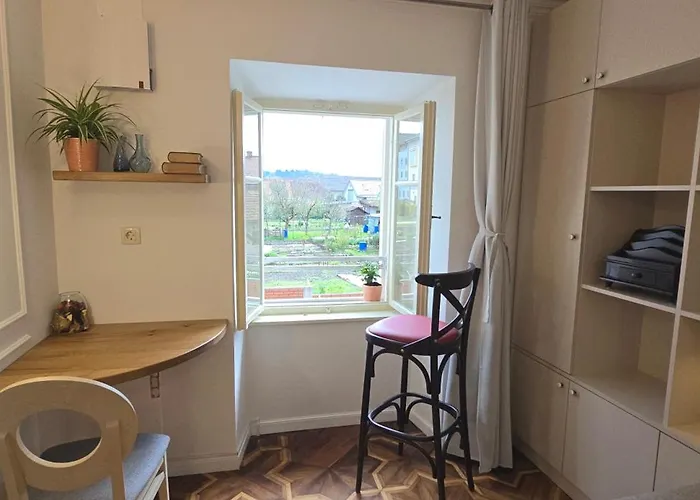 Econte Near Old Town Любляна