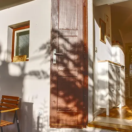 Econte Near Old Town